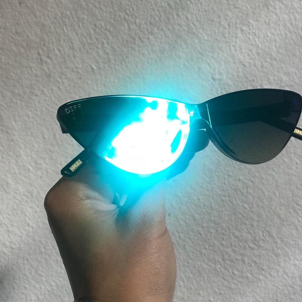 Diff Shades - image 3